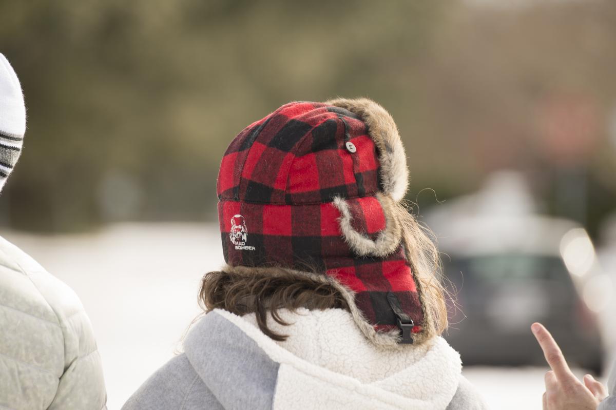 Вовняний бомбер / червона клітинка з коричневим хутром кролика (Mad Bomber®) (305WRED)