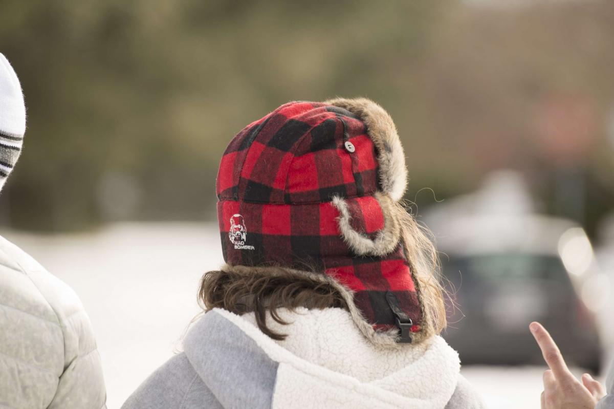 Дитяча вовняна шапка-вушанка / червоно-чорна із коричневим хутром кролика (307WRED)