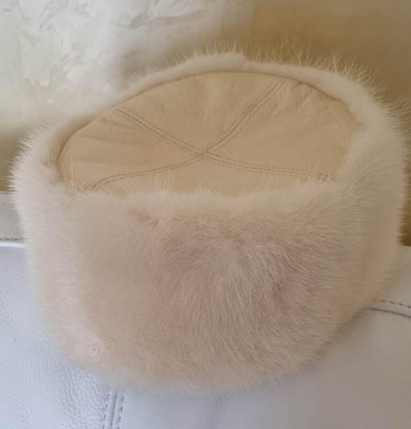 Шапка-вушанка Mad Bomber (США) біла із натуральним хутром норки з кремово-білим шкіряним верхом з оленячої шкіри 56 (LWMCFWDLT-2)